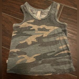 Childhoods tank